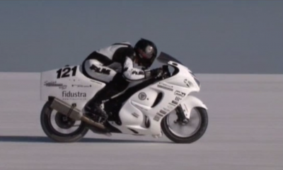 Aston Martin auf Schleuderkurs.png